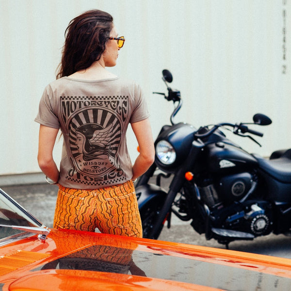 T-shirt COL V Wildust Sisters - MOTO STORIES